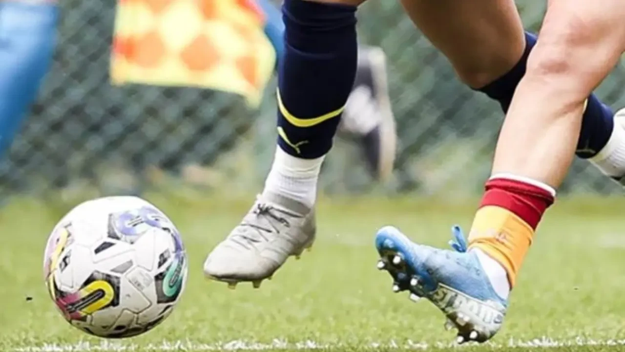 Bugün hangi maçlar var? Süper Lig'de Premier Lig'e 9 Kasım Pazar günü maç programı