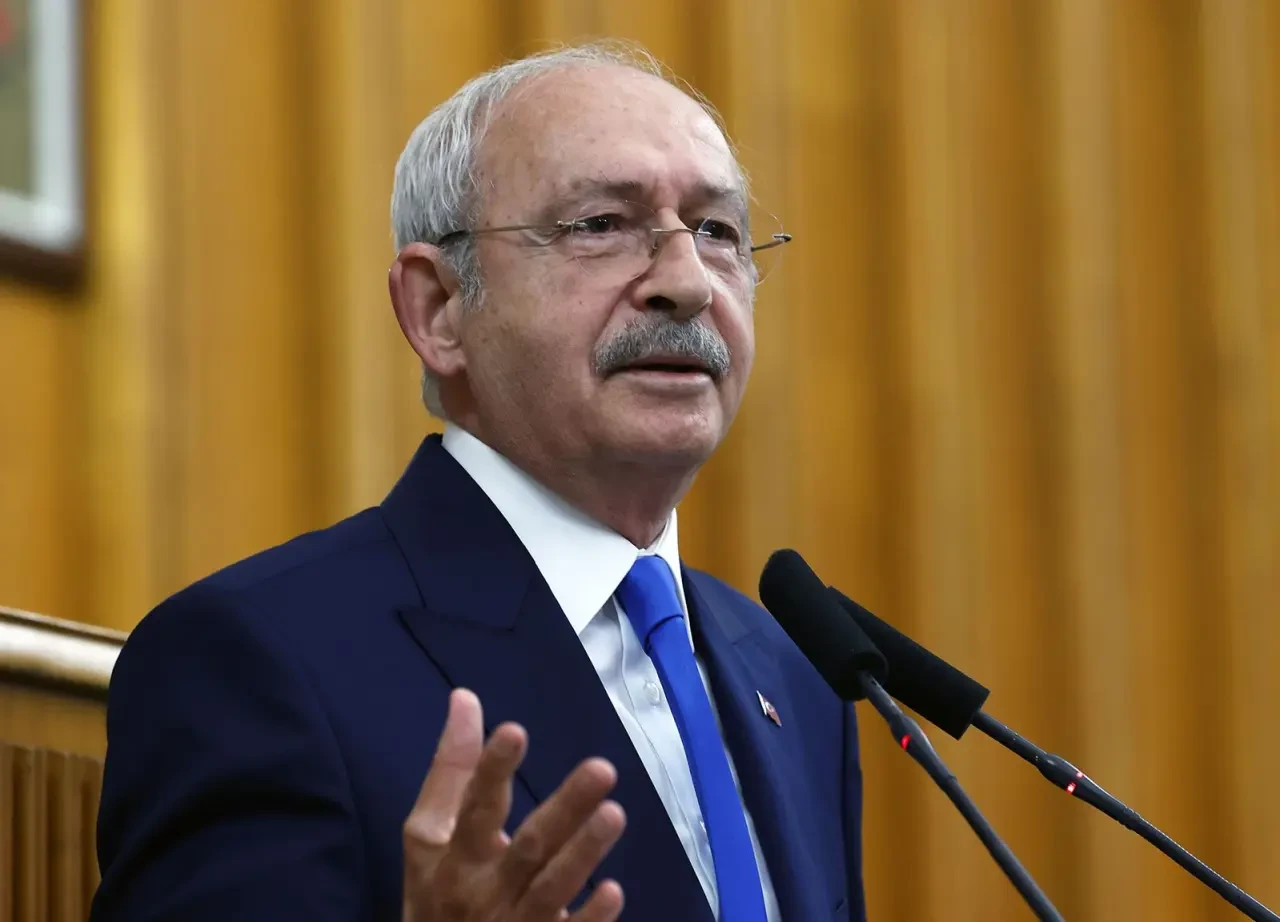 Kılıçdaroğlu’ndan CHP’ye sert uyarı: “Rüşvetle anılamaz, derhal arınmalı”