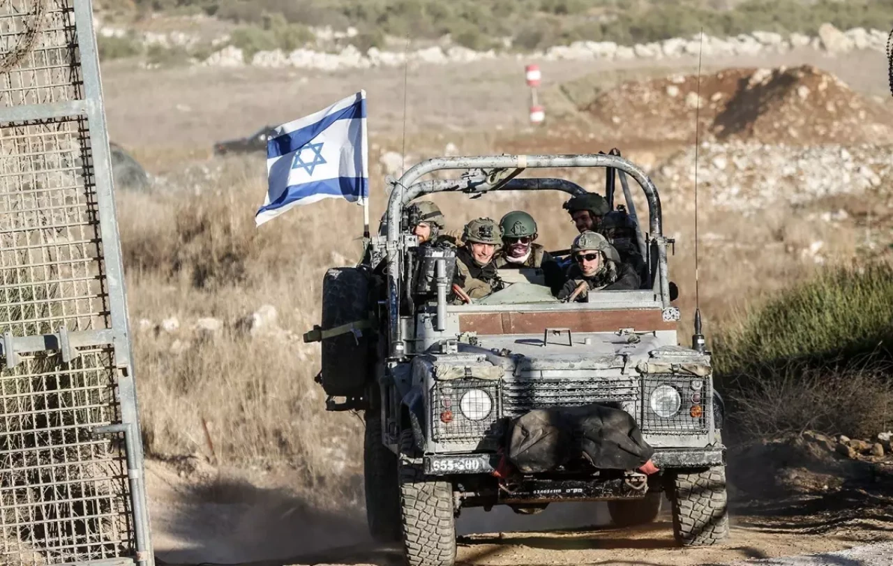 İsrail ordusu resmen yasakladı: Subaylara iPhone zorunluluğu getirildi