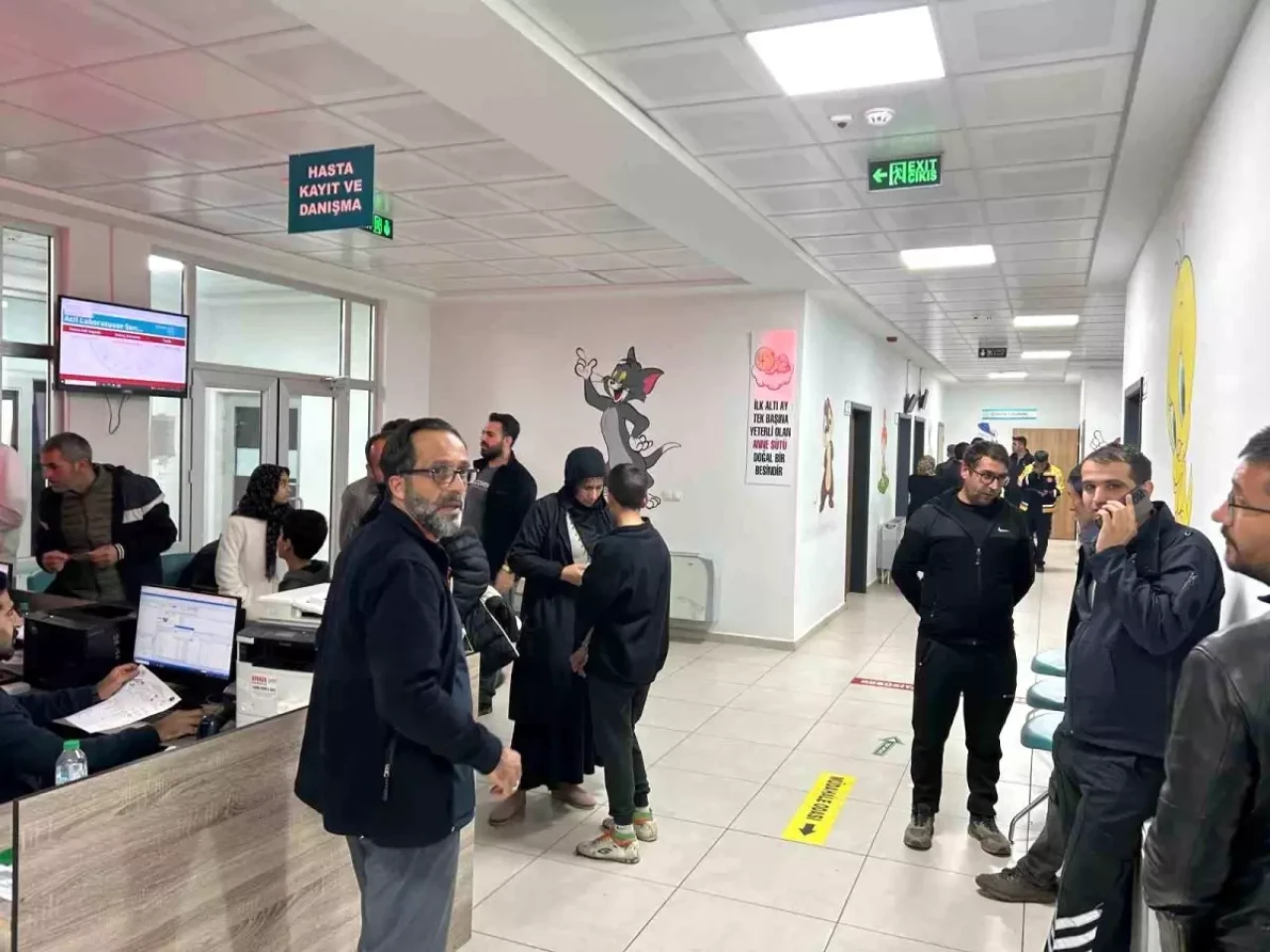 Bingöl’de yatılı okulda gıda zehirlenmesi şüphesi: 120 öğrenci hastaneye kaldırıldı