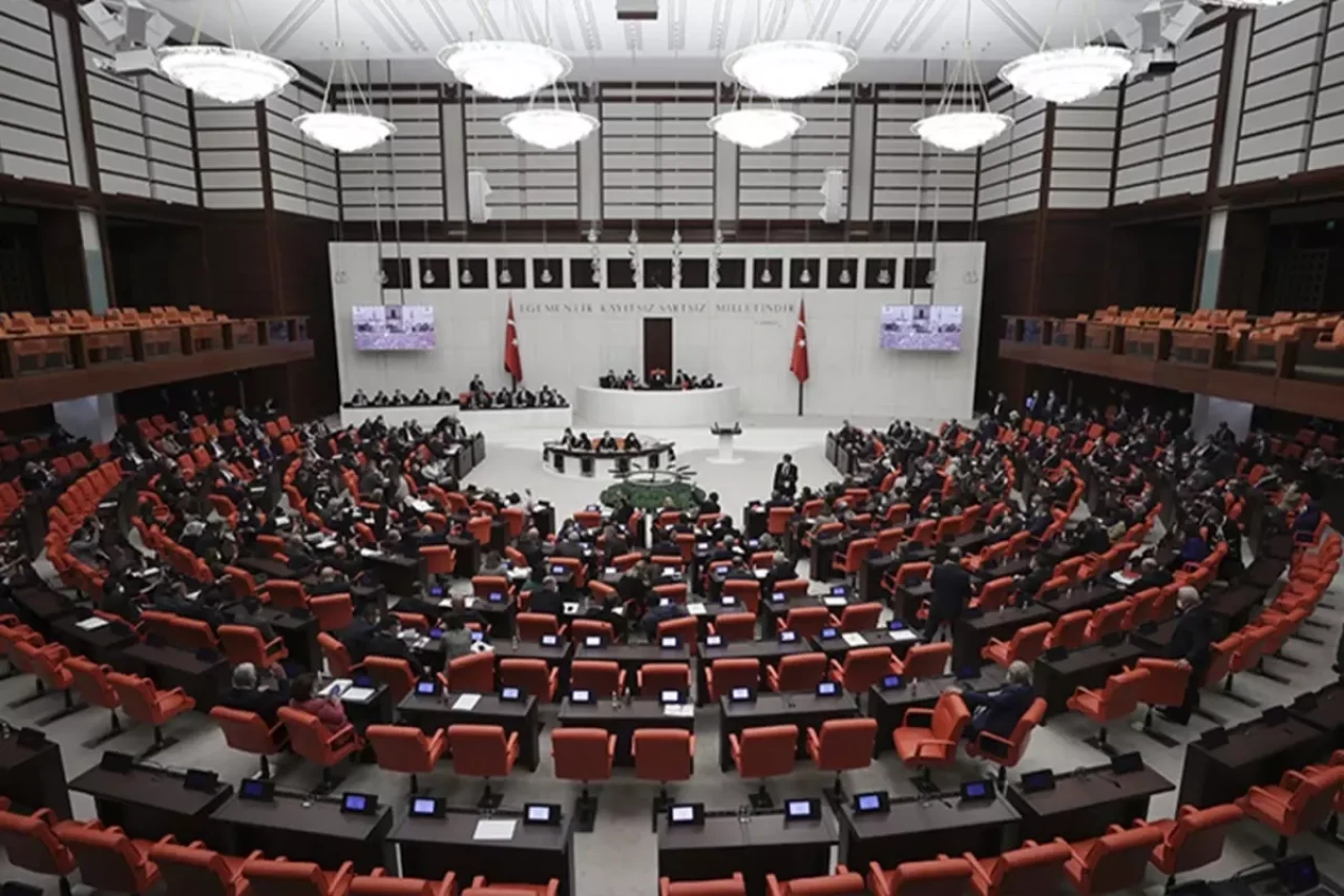 11. Yargı Paketi yarın TBMM'ye sunuluyor: 50 bin mahkuma tahliye yolu