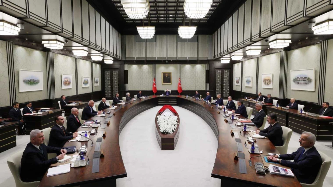 Cumhurbaşkanlığı Kabinesi toplanıyor: Gündemde hangi konular var?
