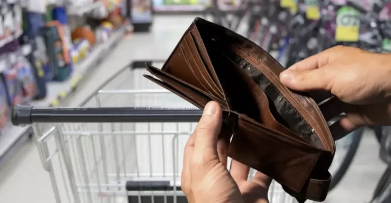 TÜRK-İŞ açıkladı: 'Açlık sınırı 30 bin liraya dayandı, yoksulluk sınırı 97 bini aştı'