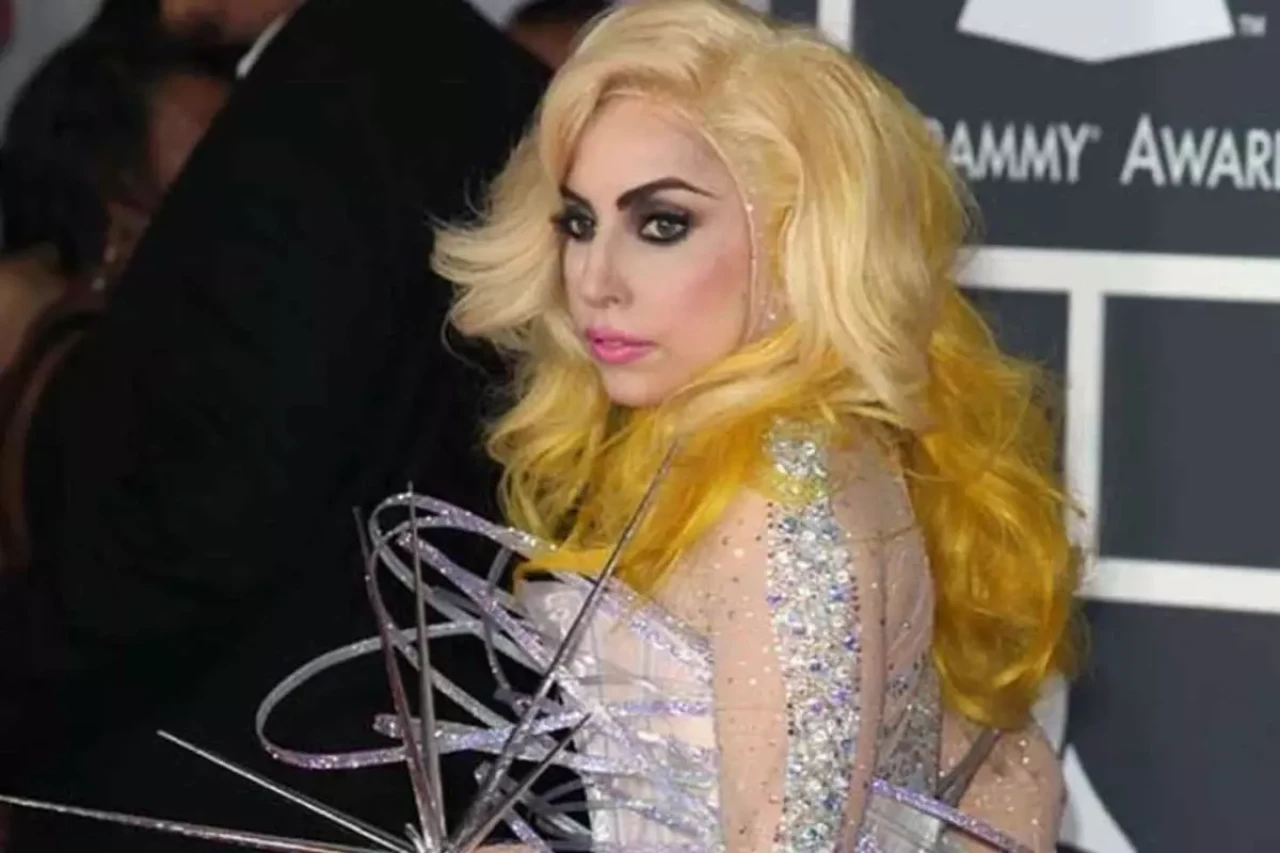 Lady Gaga yıllarca gizlediği sağlık krizini açıkladı
