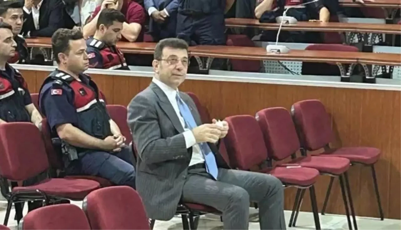 Ekrem İmamoğlu ‘sahte diploma’ davasında üçüncü kez hakim karşısında