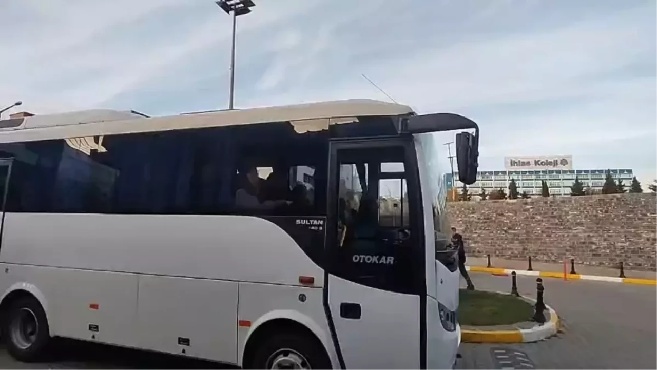 Uyuşturucu soruşturmasında gözaltına alınan Mehmet Akif Ersoy ve 7 kişi Adli Tıp’a sevk edildi