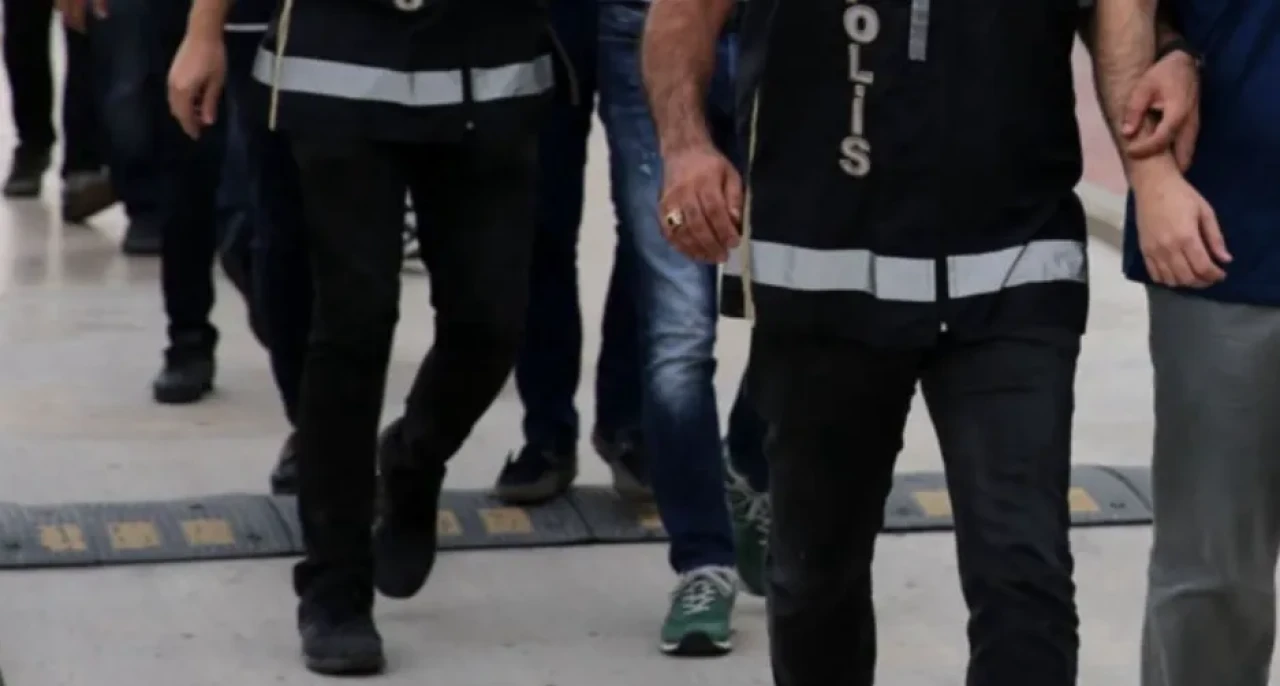 Ankara'da FETÖ/PYD operasyonu: 21 şüpheli gözaltına alındı