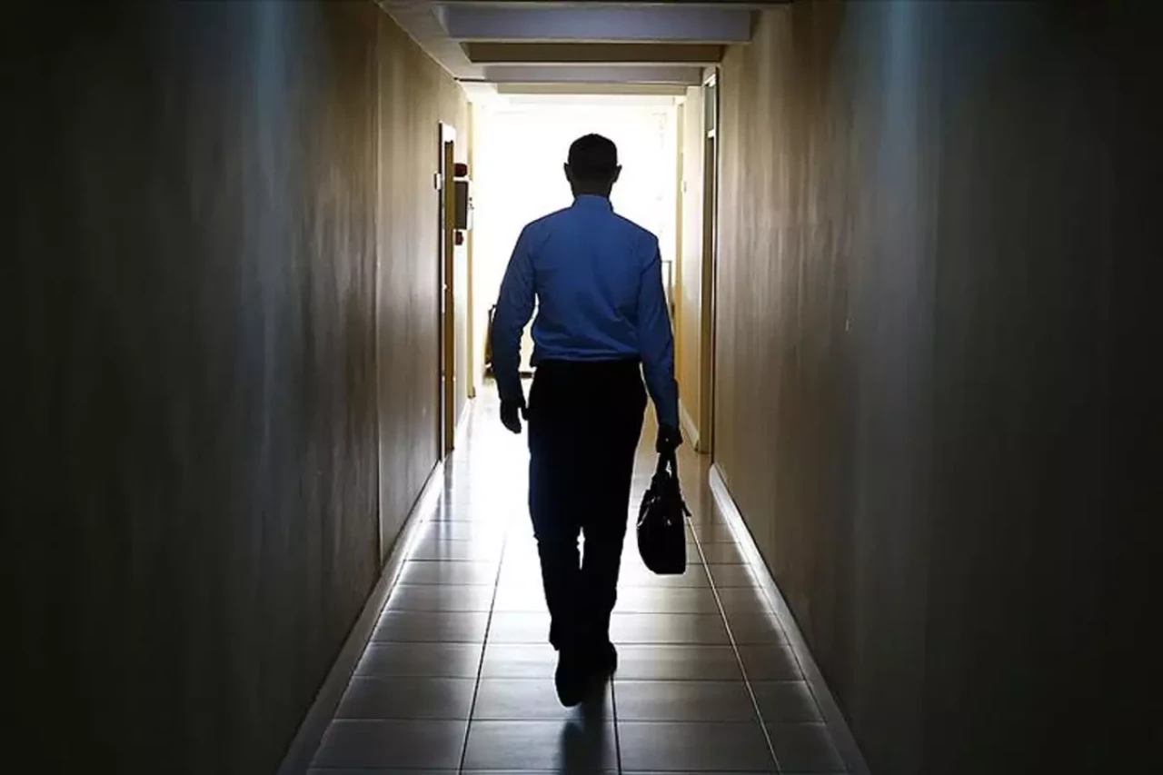 UBS dünya genelinde iş gücünü küçültüyor: 10 bin kişilik dev işten çıkarma planı