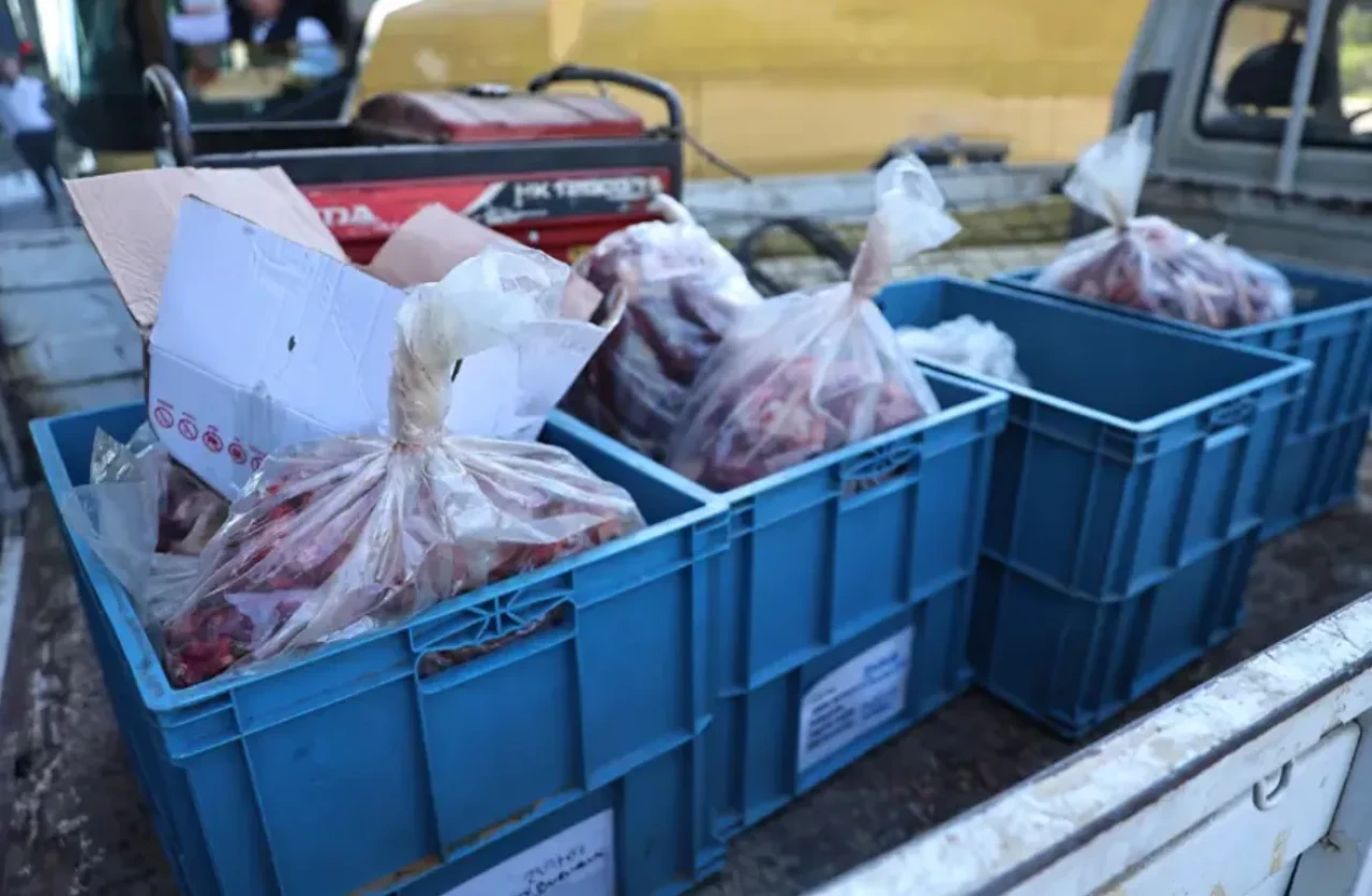 Yolcu otobüsünün bagajında 270 kilo kaçak et ele geçirildi