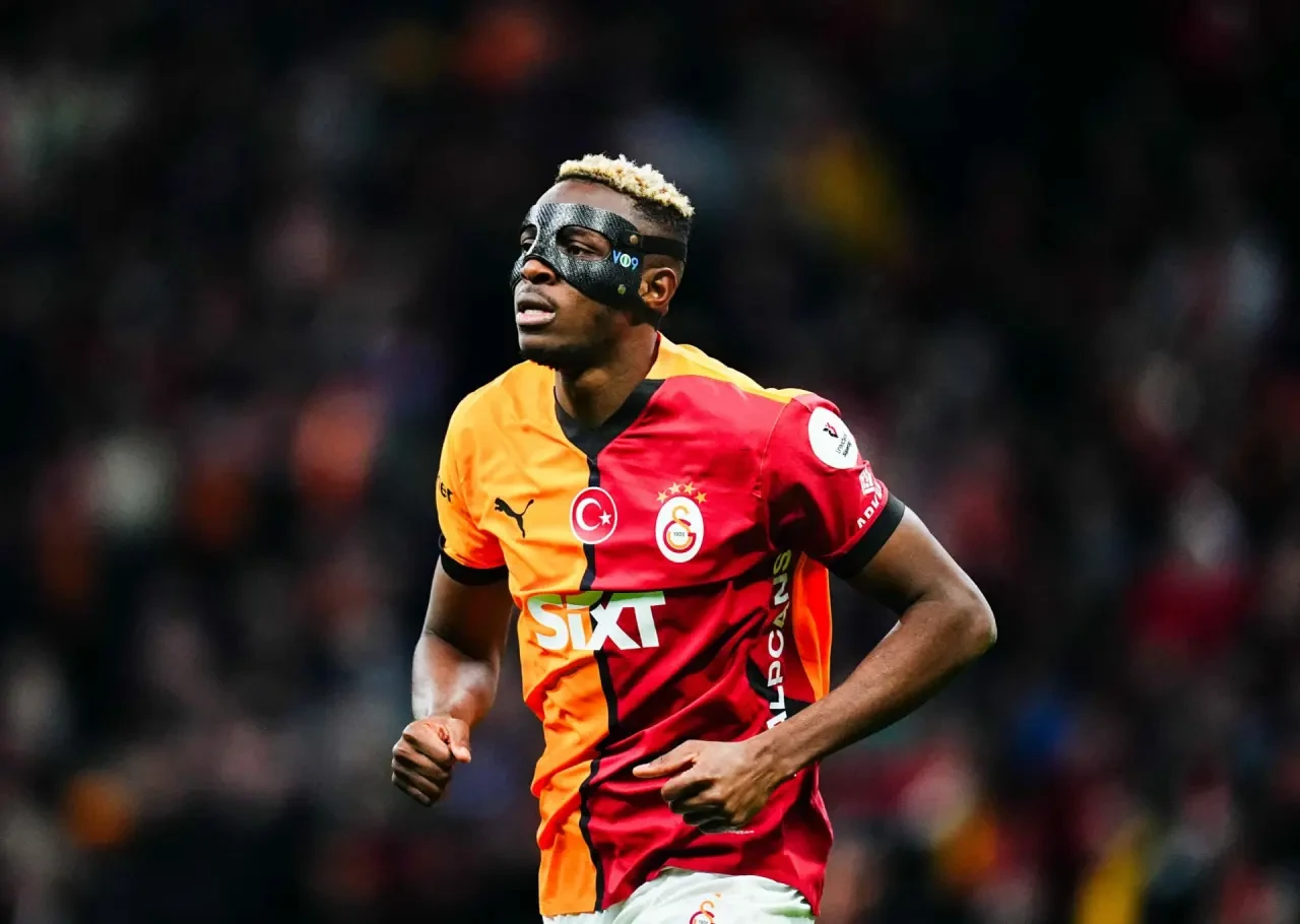 Osimhen'in sevgilisi kim, evli mi?