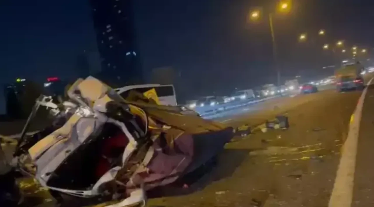 Bağcılar'da zincirleme kaza: Trafik durma noktasına geldi