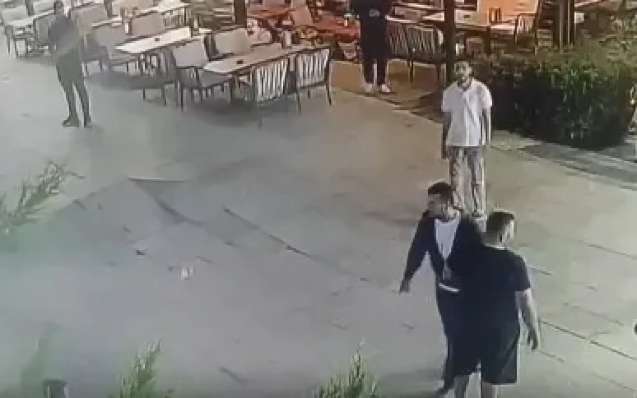 Dehşete düşüren görüntü: İki kardeşi gözünü kırpmadan öldürdü