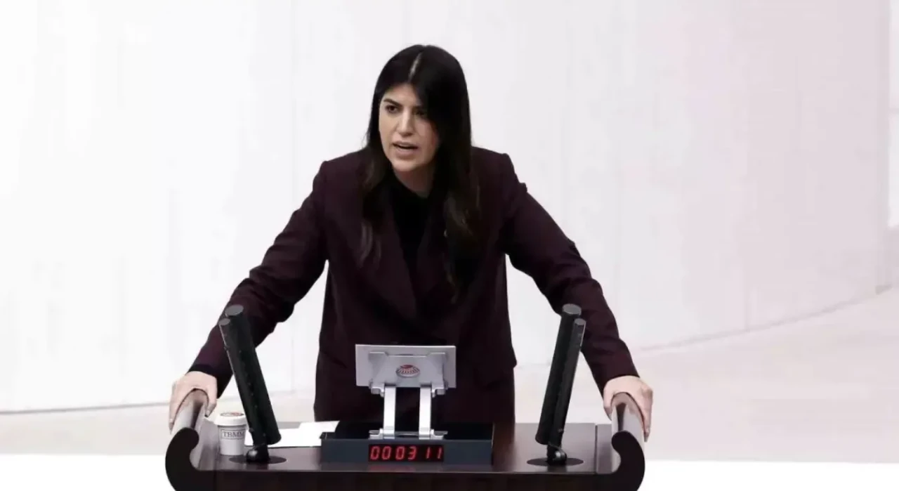 AK Partili Derya Ayaydın: 'Bu ülkenin gemisi AK Parti, kaptanı Erdoğan’dır'