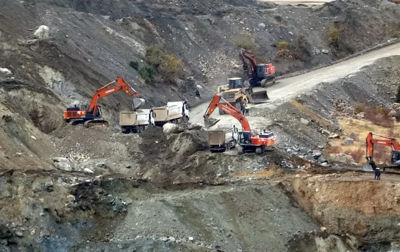 Sivas’ta göçük altında kalmıştı: Şantiye Müdürünün 28 gün sonra cansız bedenine ulaşıldı