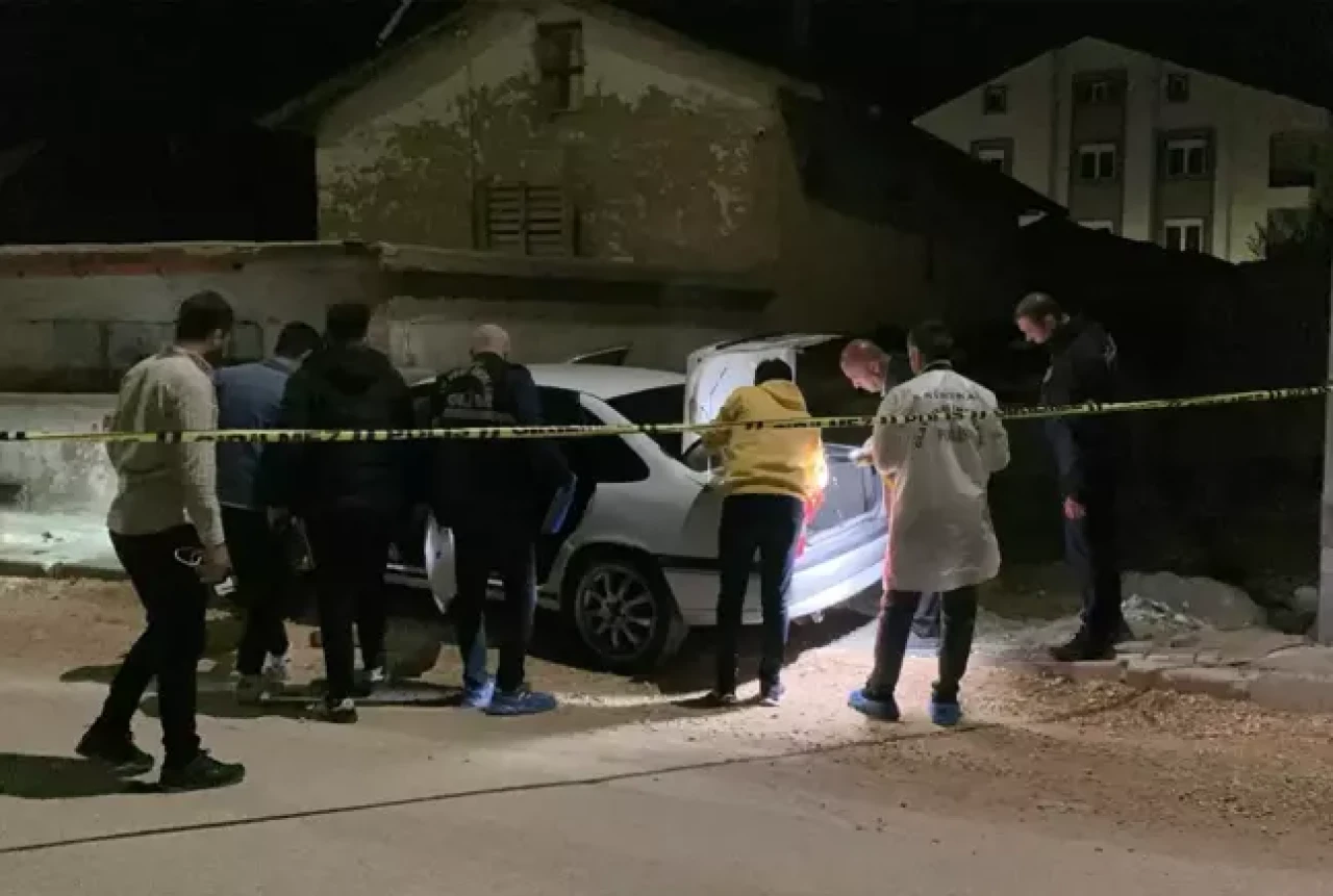 Bıçaklandı, aracıyla hastaneye giderken fenalaşıp kaza yaptı:  Hasan Ali Ay öldü