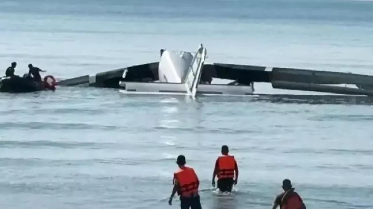 Tayland'da test uçuşu sırasında polis uçağı denize düştü