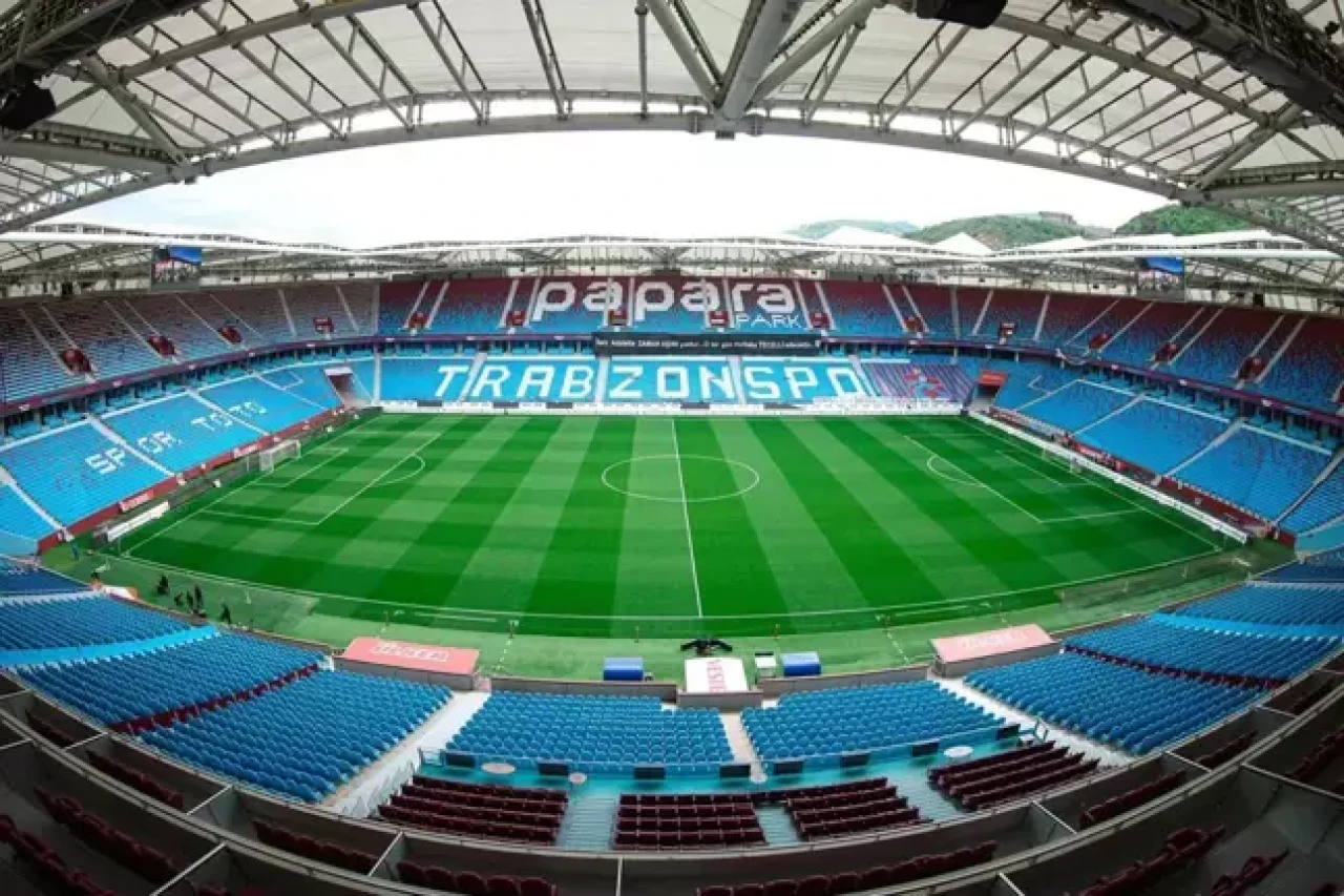 Trabzonspor-Göztepe maçına saatler kala yıldız futbolcudan kötü haber