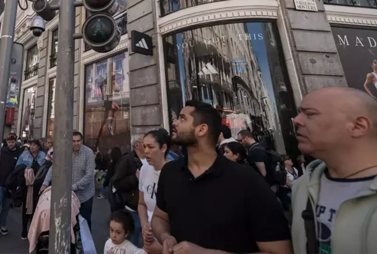 5 ülkeyi etkileyen elektrik kesintisiyle ilgili endişelendiren açıklama: 1 hafta sürebilir