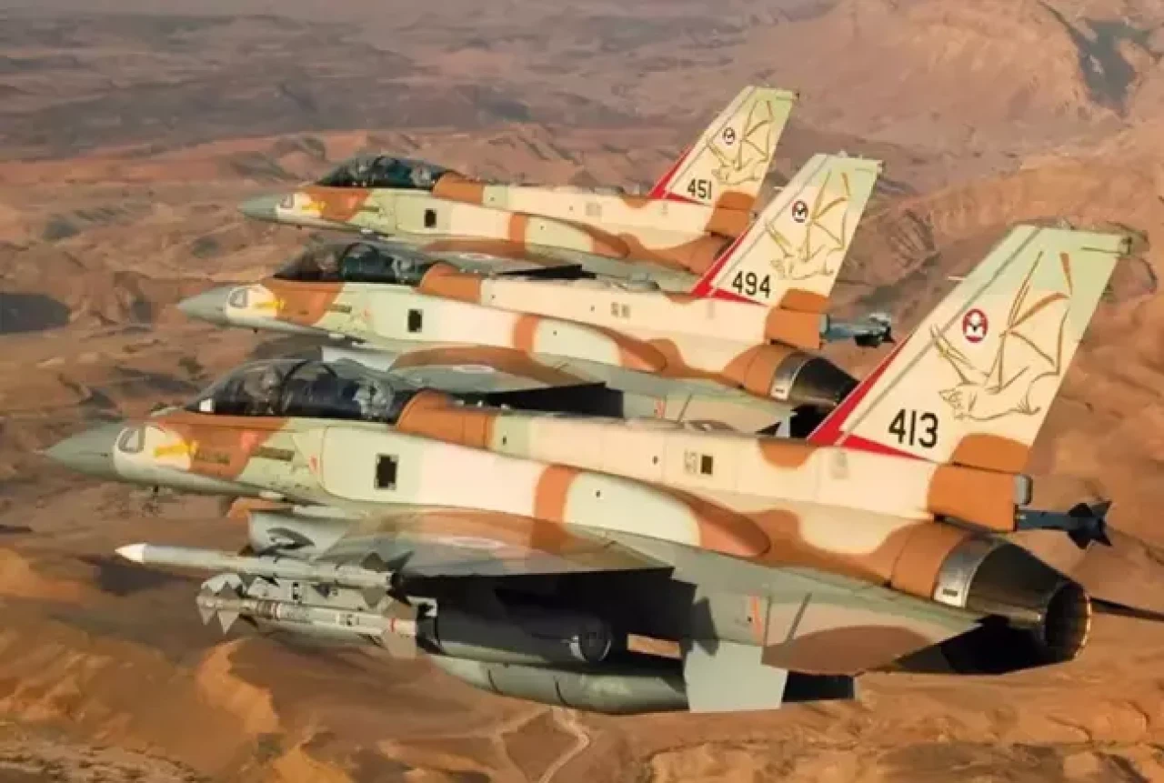 İsrail, Şam'a 5 savaş uçağıyla hava saldırıları düzenledi