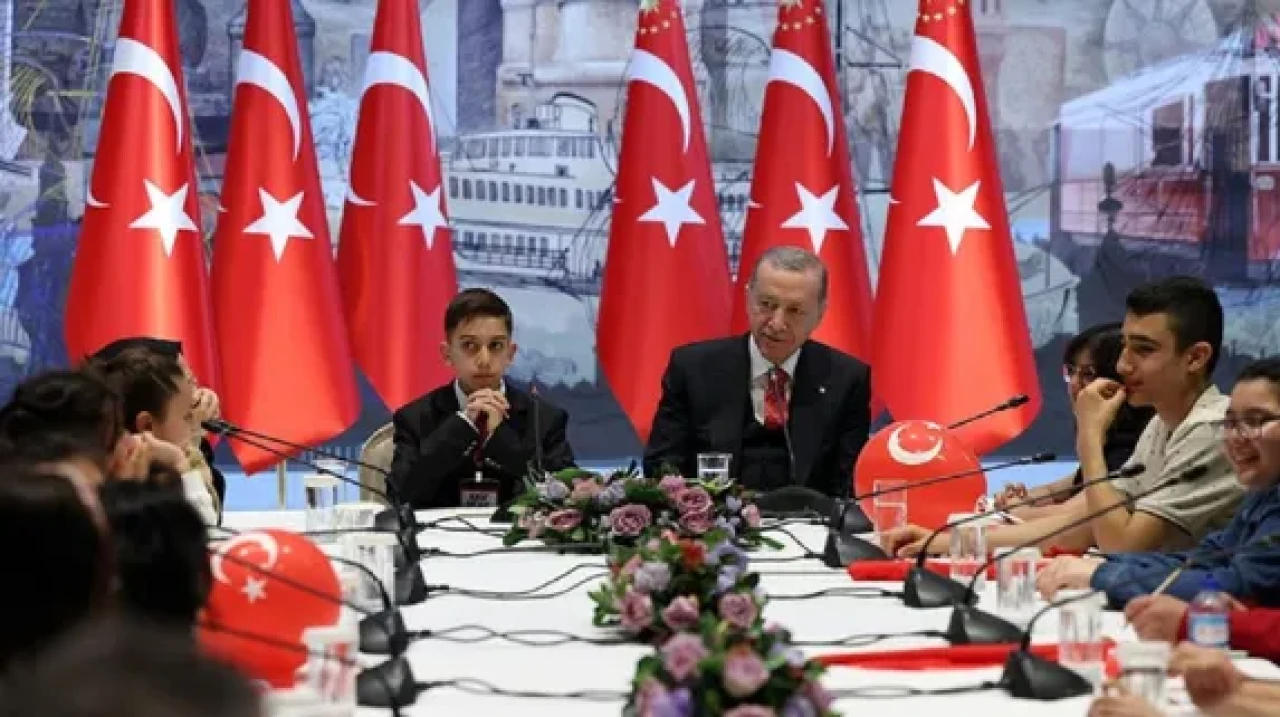 Cumhurbaşkanı Erdoğan, çocukları kabul etti