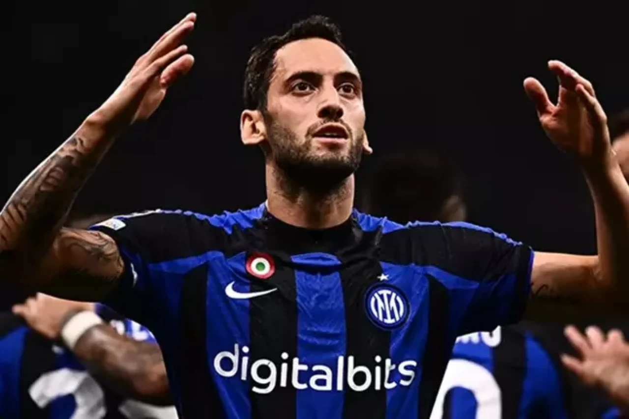 İtalyan Mahkemesinden karar: Hakan Çalhanoğlu'na men cezası