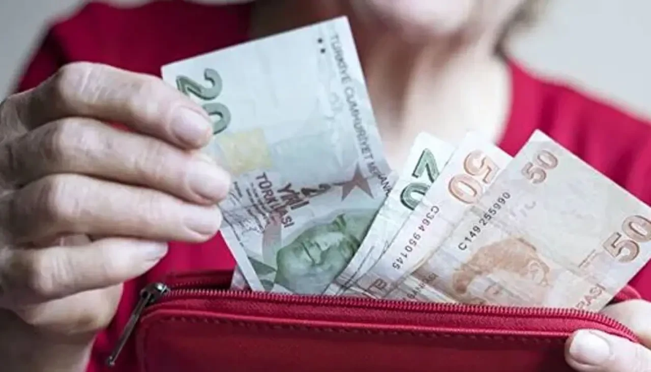 Ev hanımlarına emeklilik müjdesi! İşte merak edilenler