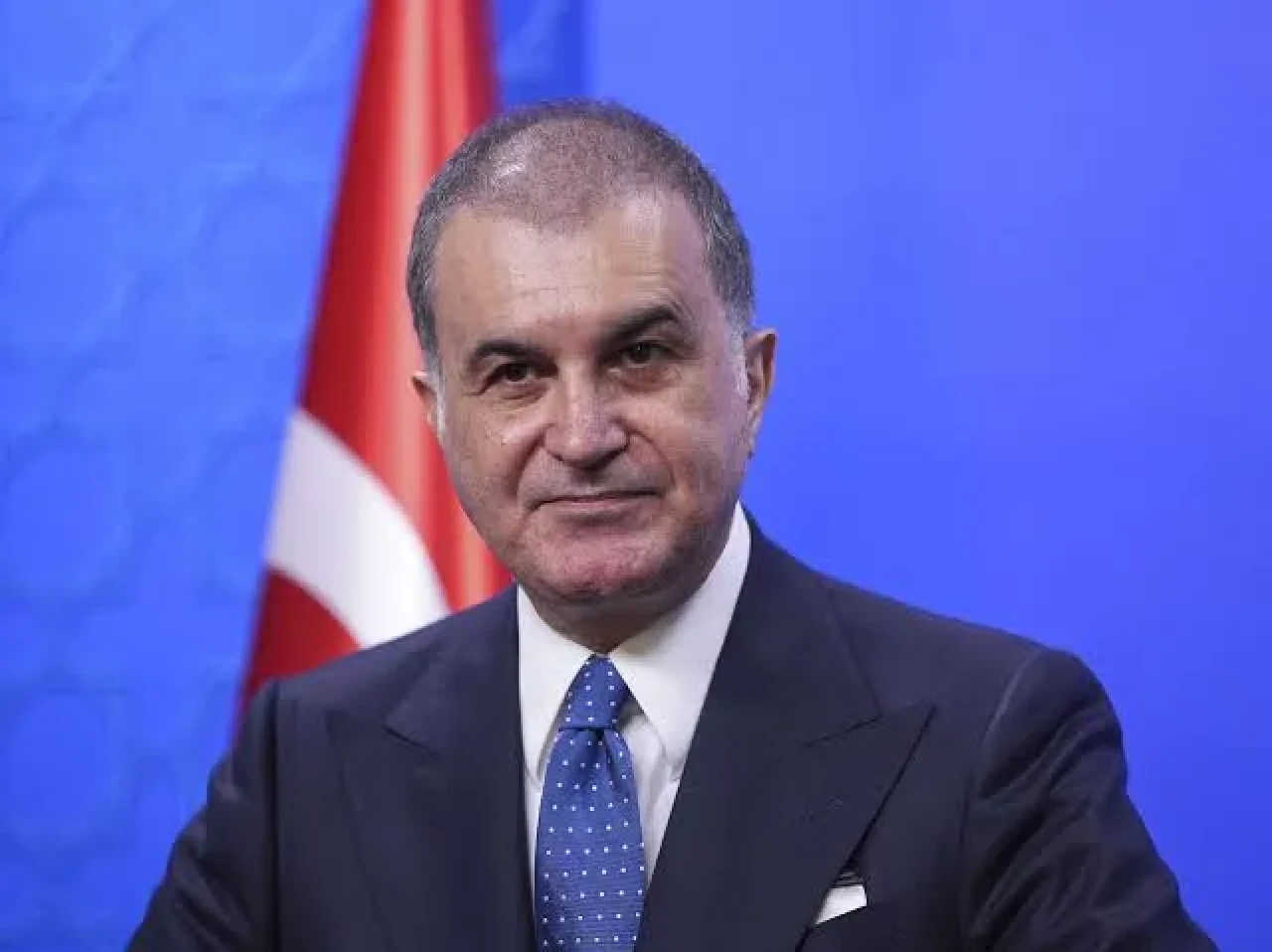 AK Partili Ömer Çelik: Terör örgütü silah bırakmalı, feshini ilan etmeli