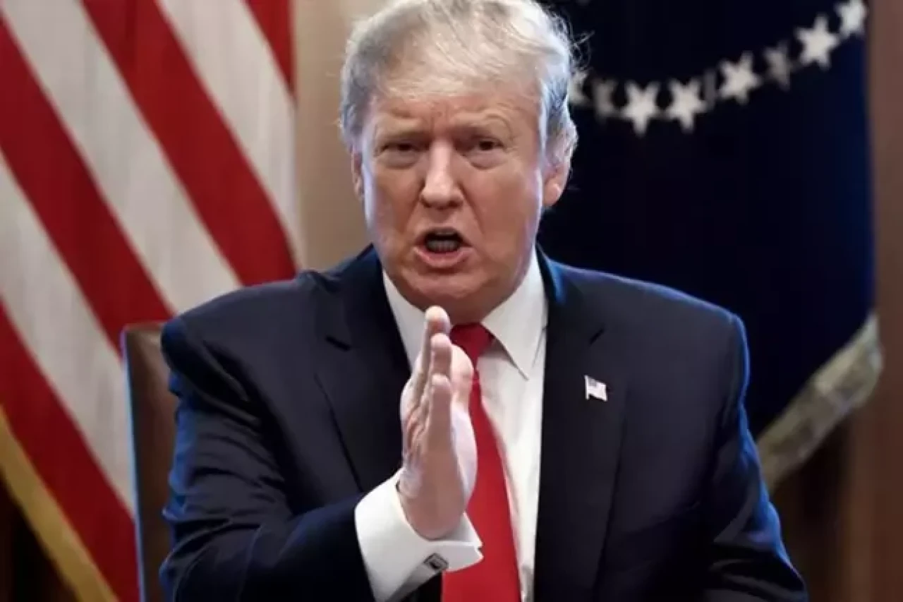 Trump'ın hedefi göçmenler! ABD mahkemelerine ateş püskürdü