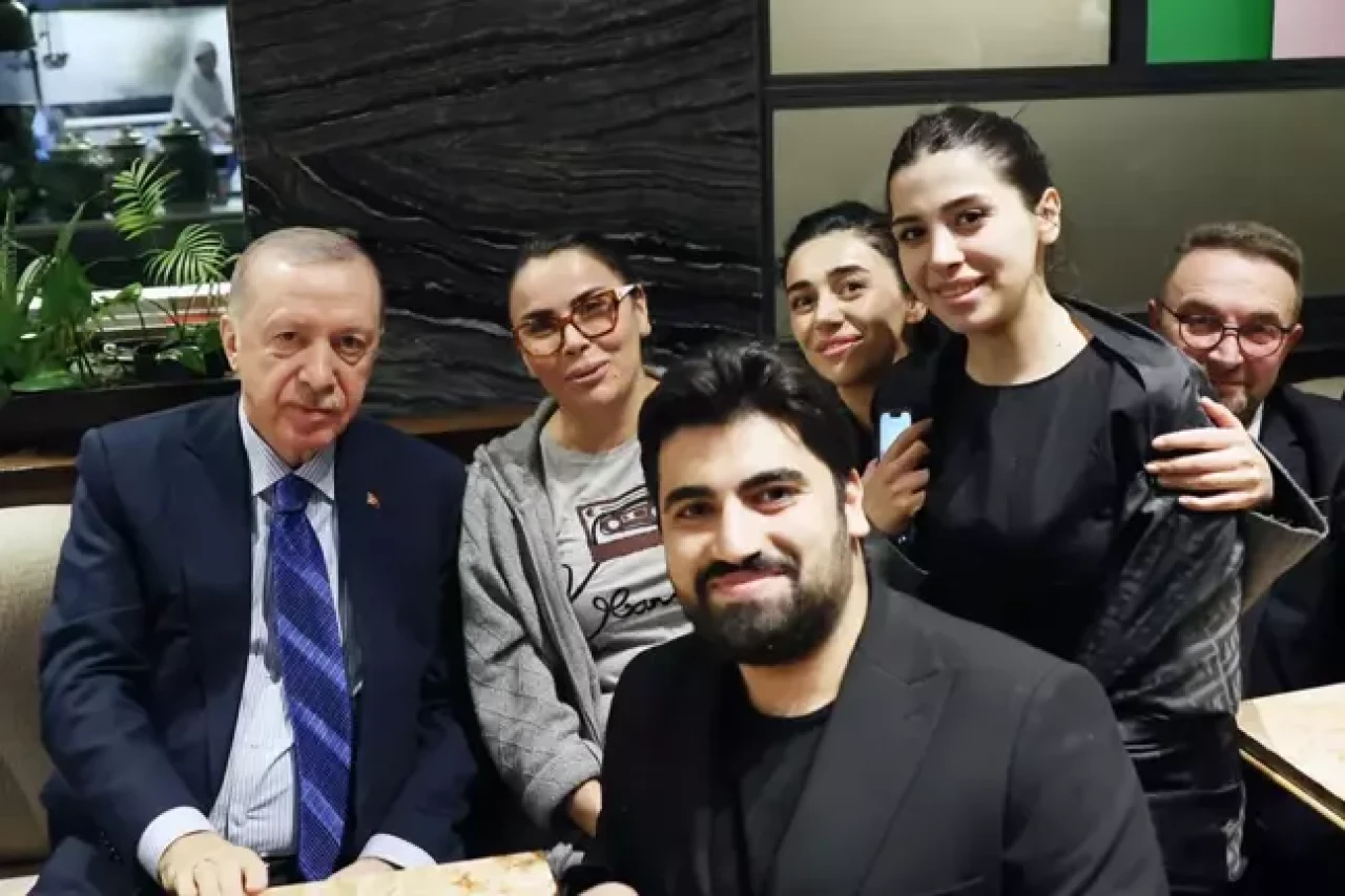 Cumhurbaşkanı Erdoğan'dan sürpriz kafe ziyareti