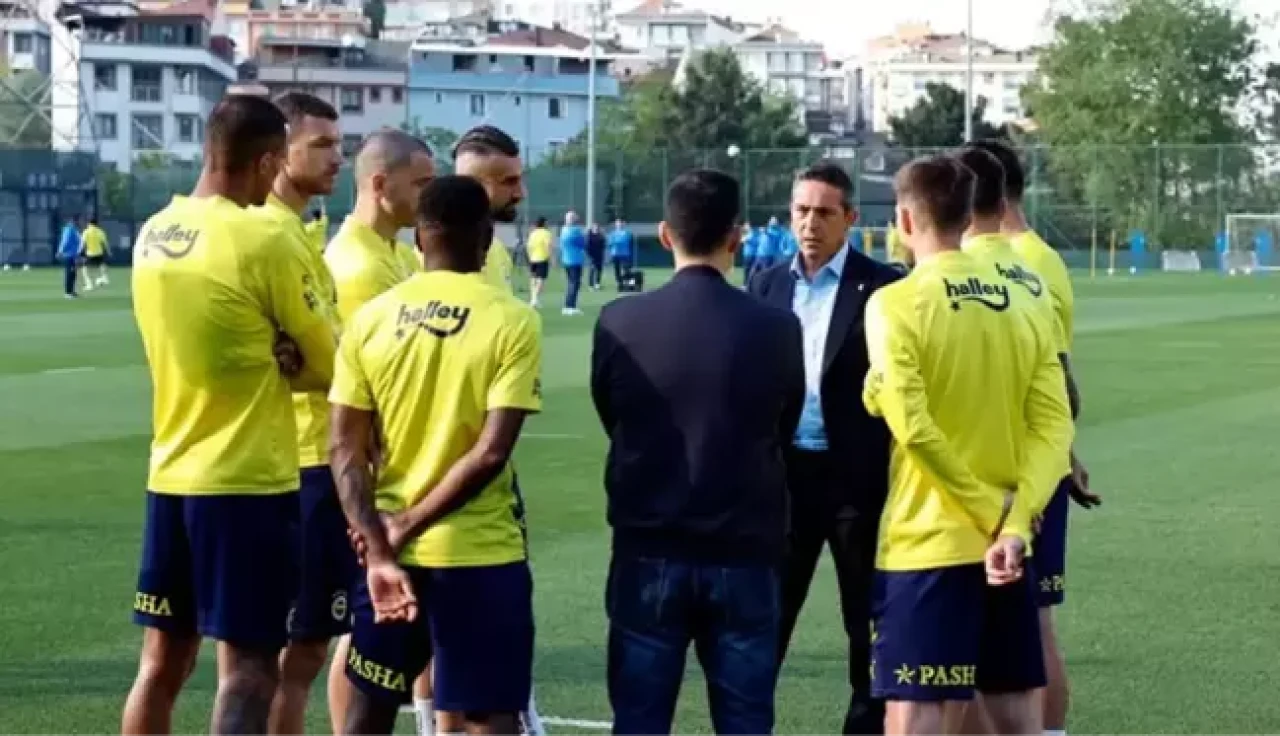 Fenerbahçe'de Mourinho dahil 16 isimle yollar ayrılıyor