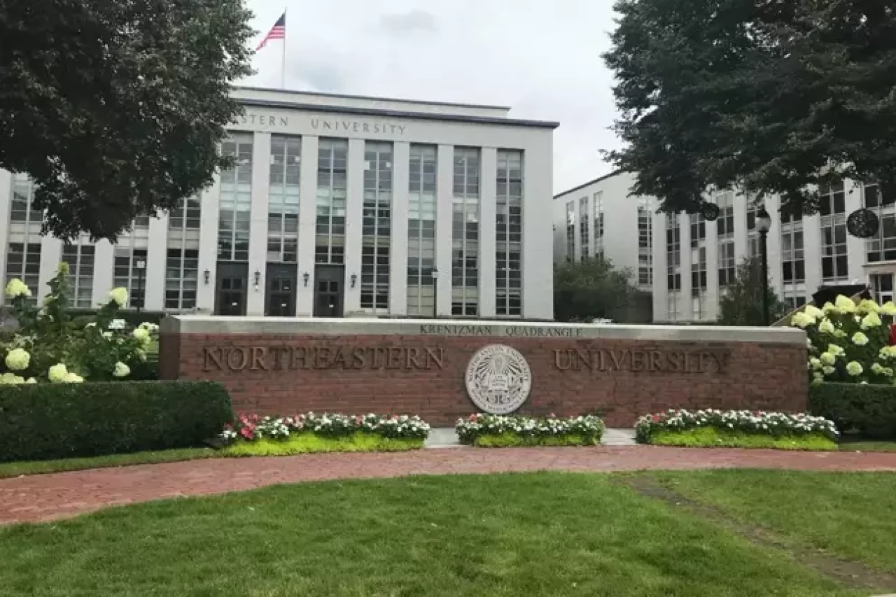 Üniversitede şaşırtan olay: Hocasının da yaptığını gören öğrenci ders ücretini istedi