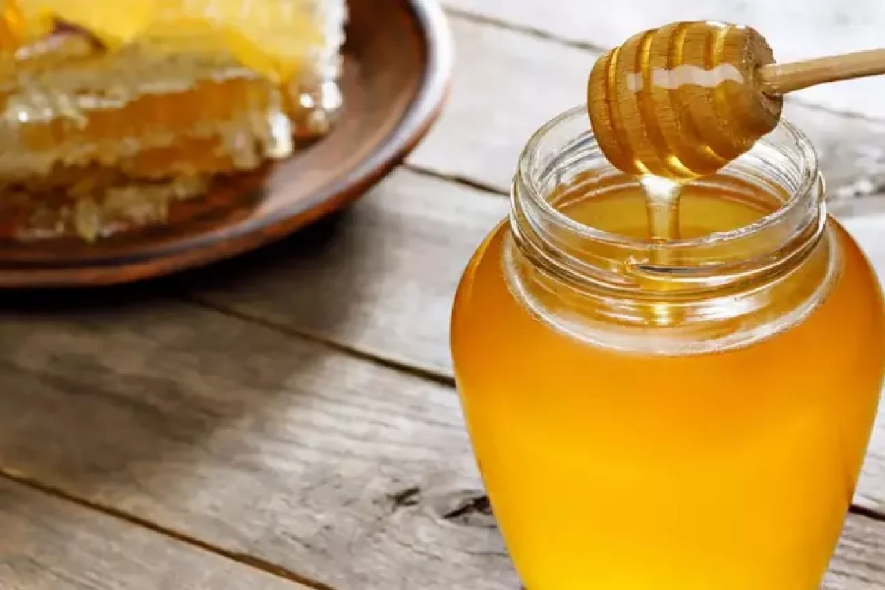 Zincir marketlerde de satılıyor! Bakanlık, 10 bal markasını ifşa etti