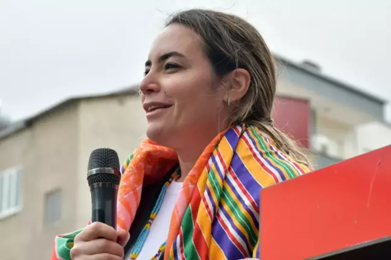 Ayyüce Türkeş'e babası Alparslan Türkeş'in kabrinde saldırı