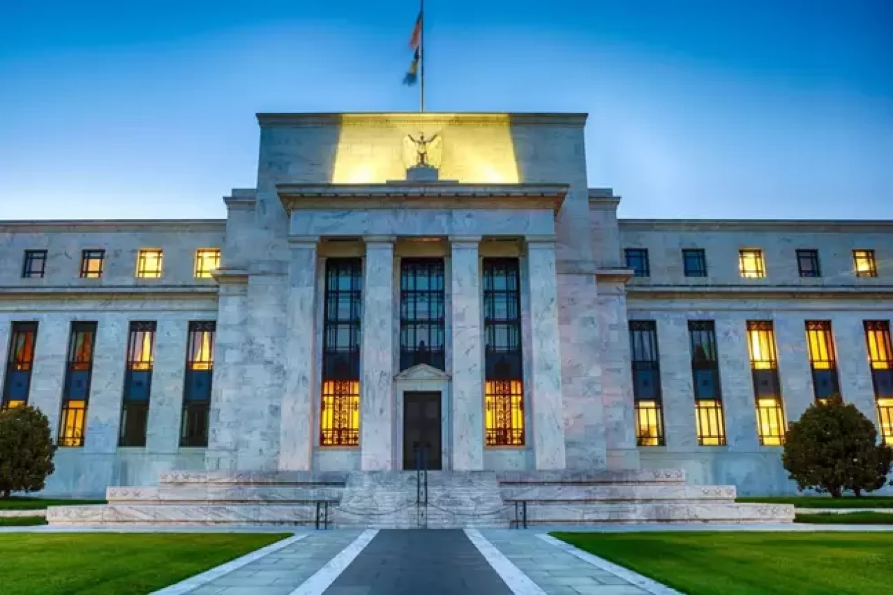 FED, faizi 4.50 seviyesinde sabit tuttu