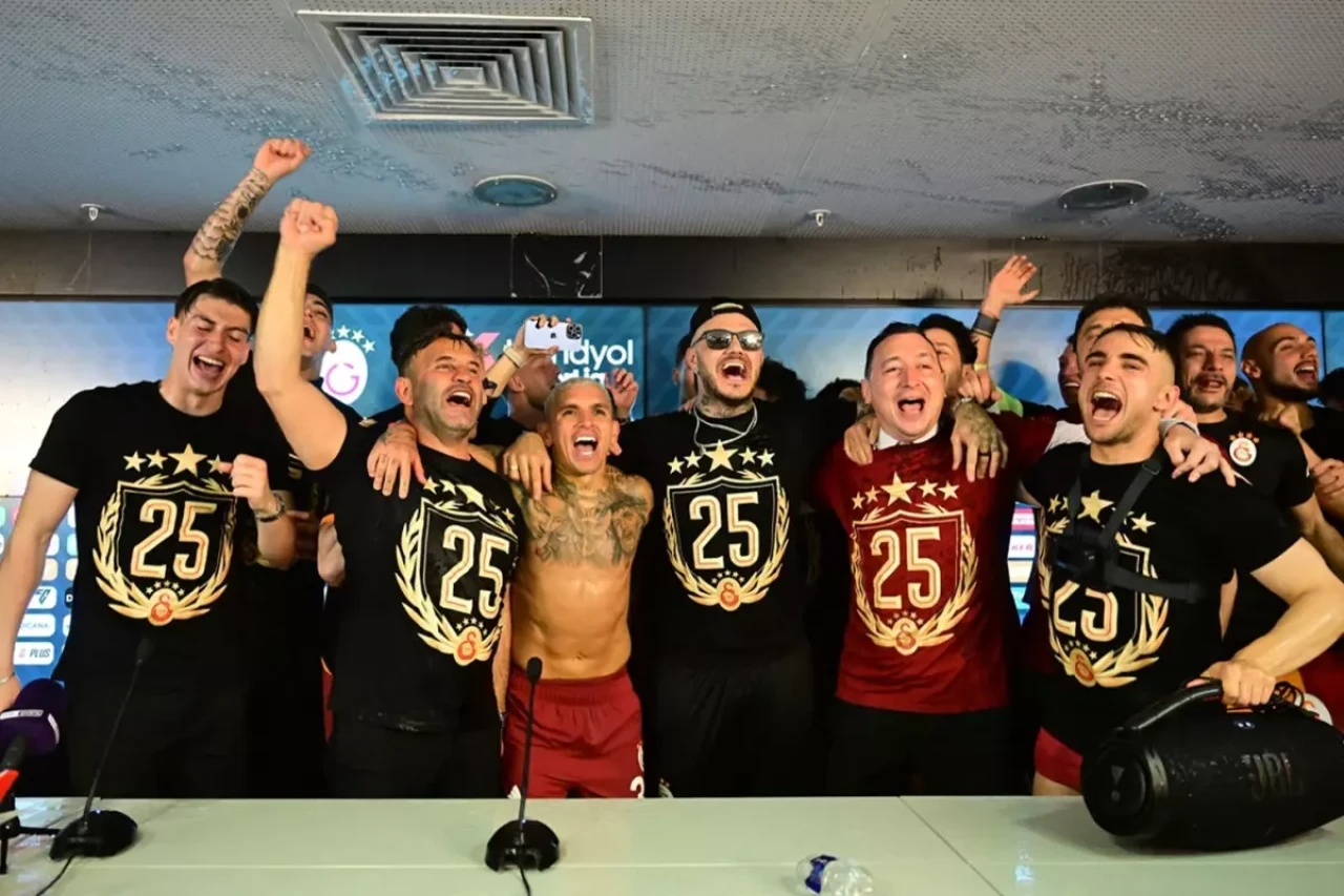 Galatasaray'da kutlama planı netleşiyor! Kupa için de başvuru yapılacak