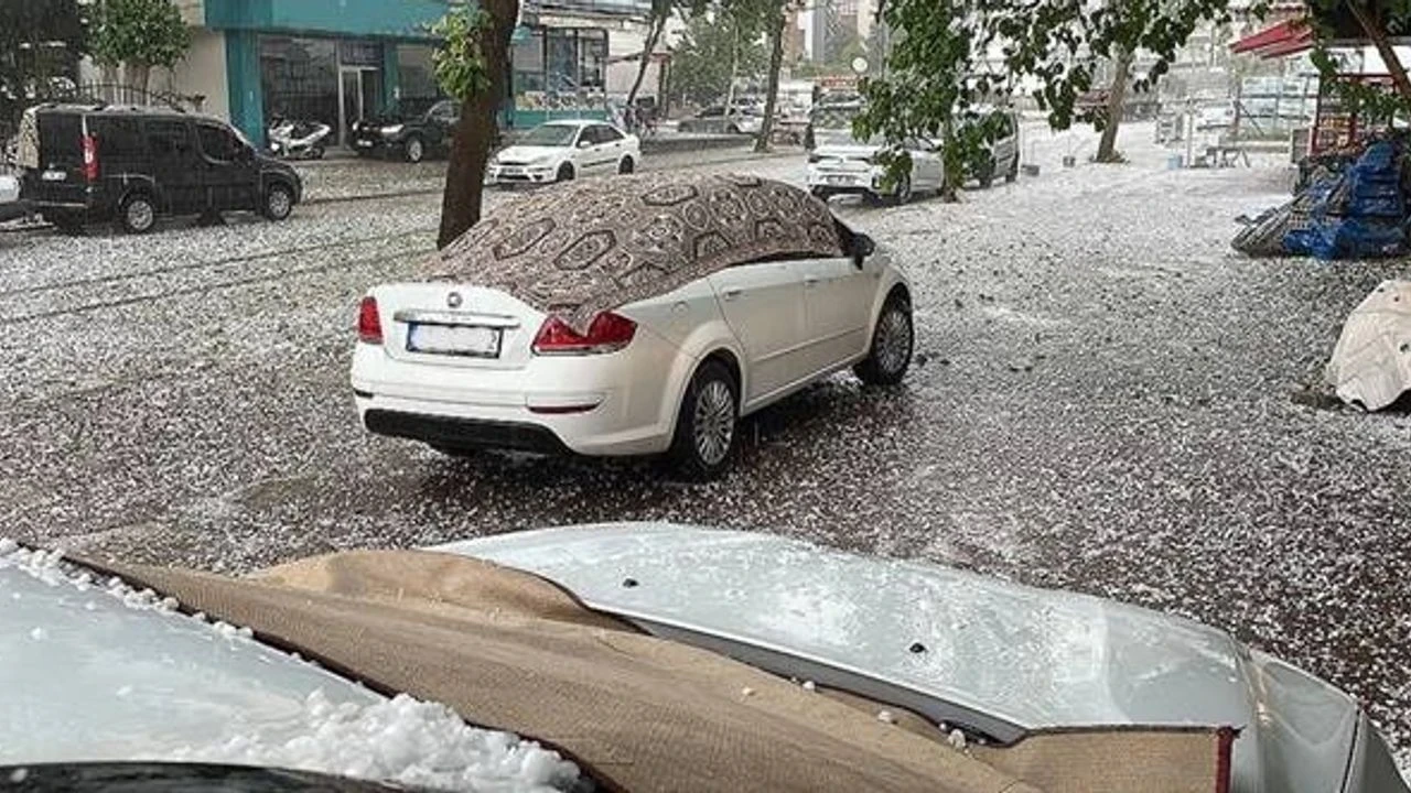 Ankara'da Dolu Yağışı Hayatı Olumsuz Etkiledi