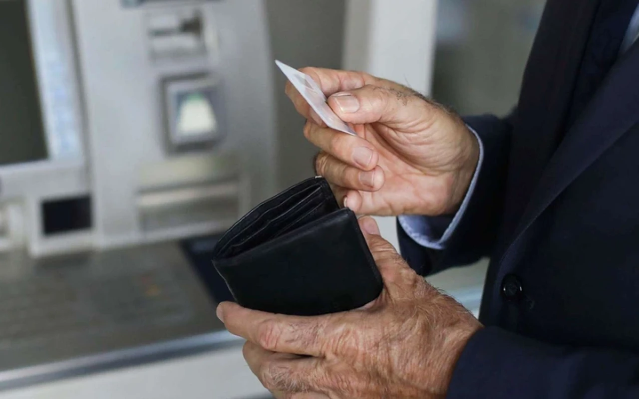 Emekli Memur 2025 Temmuz zammı ne kadar Özgür Erdursun zam oranını duyurdu