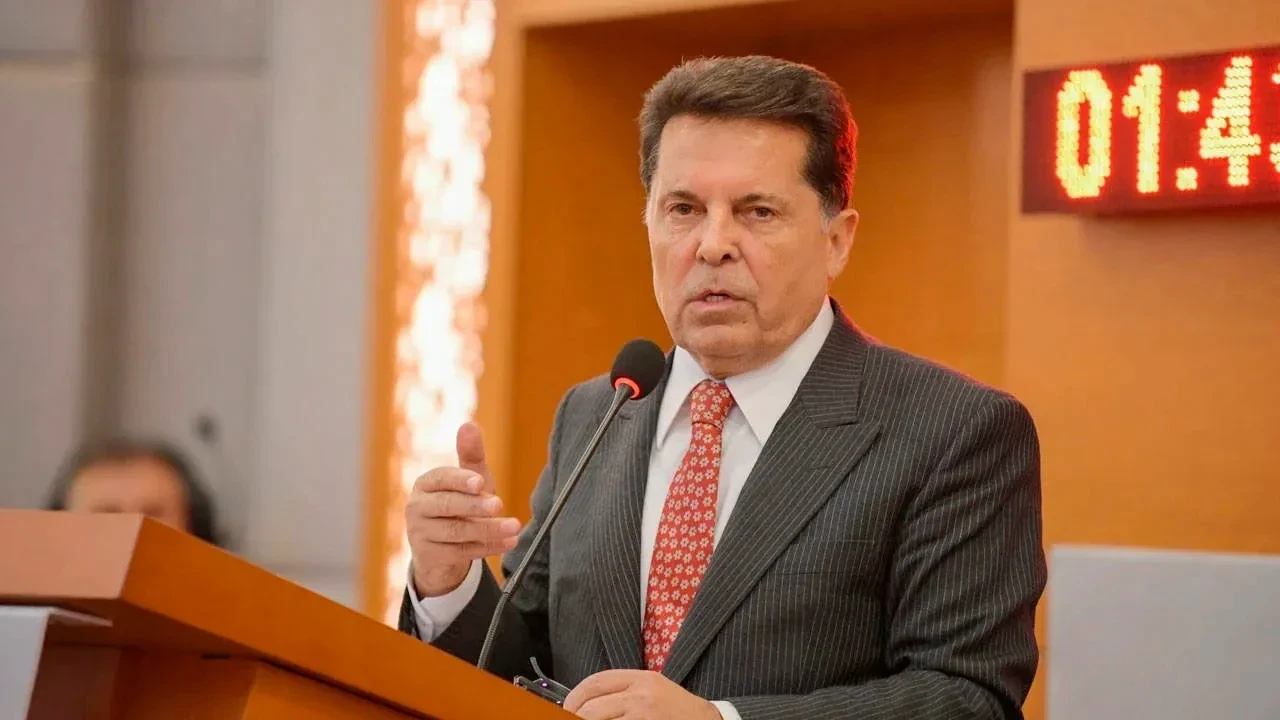 Görevden alınan Esenyurt Belediye Başkanı Ahmet Özer için karar verildi