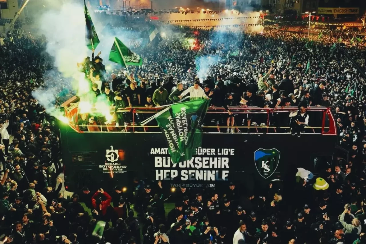 Kocaelispor'dan sürpriz hamle! Yeni teknik direktörü belli oldu