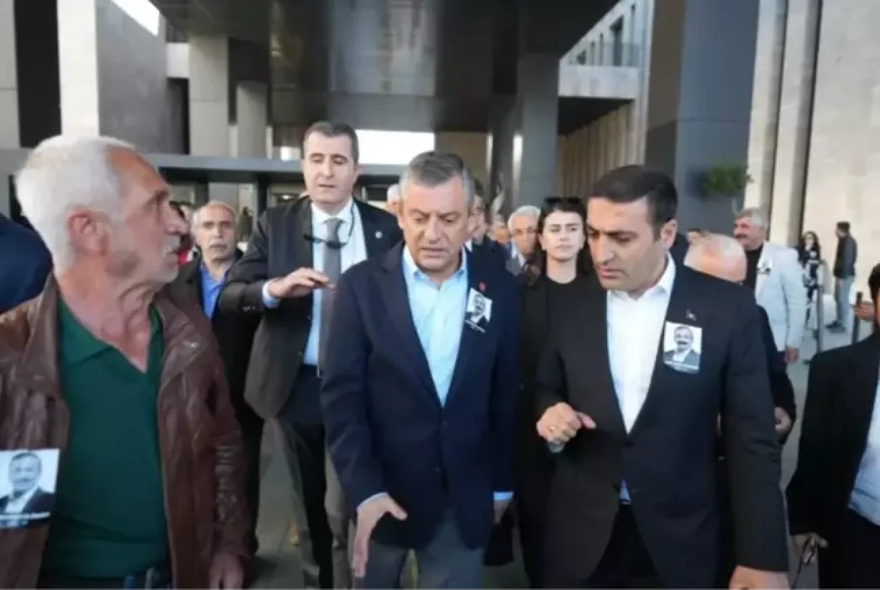 Özel'e saldıran cani, 24 yıl önce de bıçak zoruyla çocuğun parasını gasbetmiş