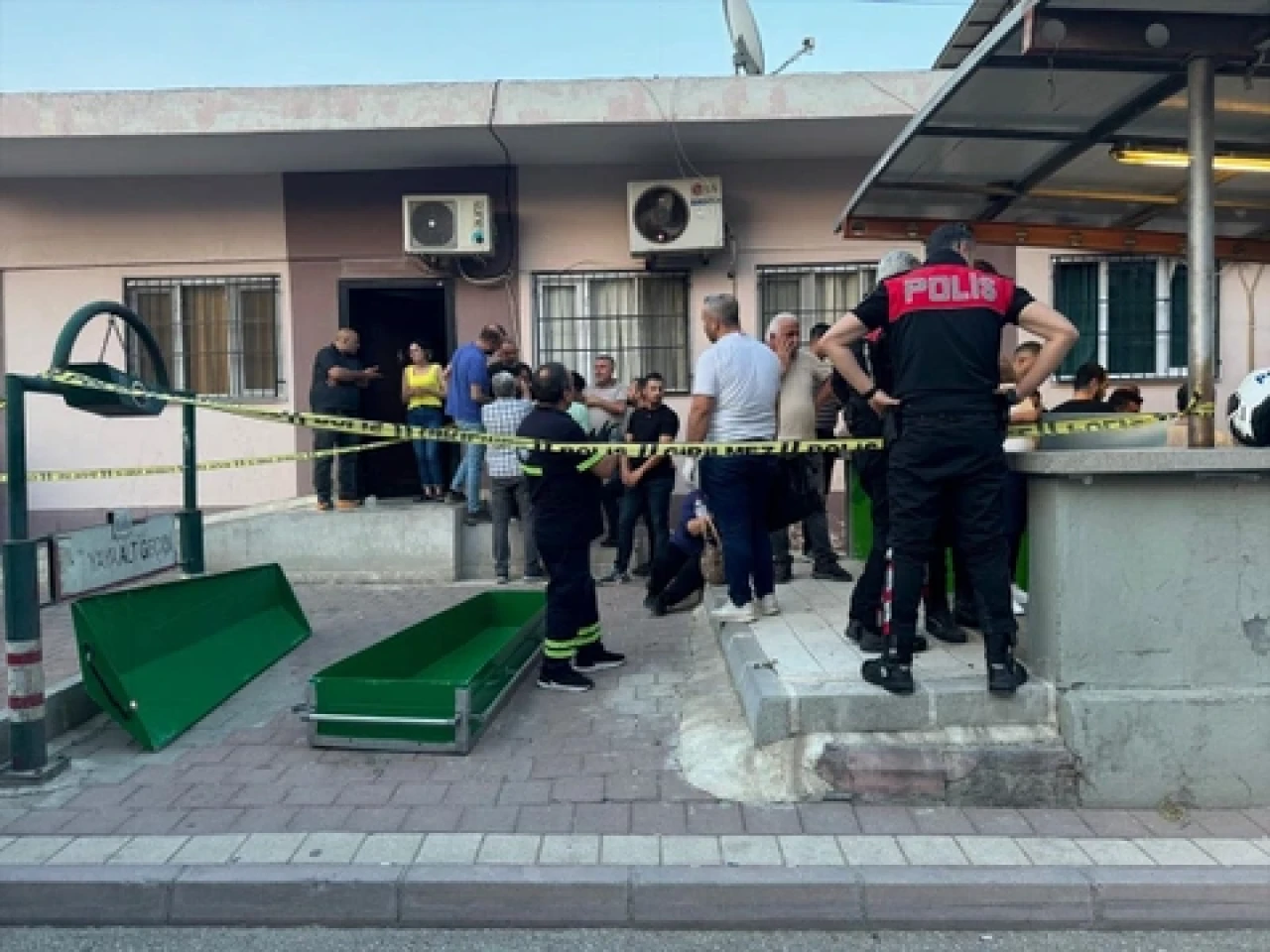 Kan donduran olay! Alt geçitte eşini öldürdü, görünce çığlıklar attı ama...