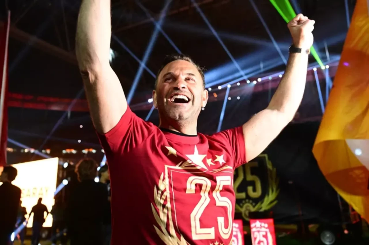 Okan Buruk'un yeni maaşı taraftarı şok etti