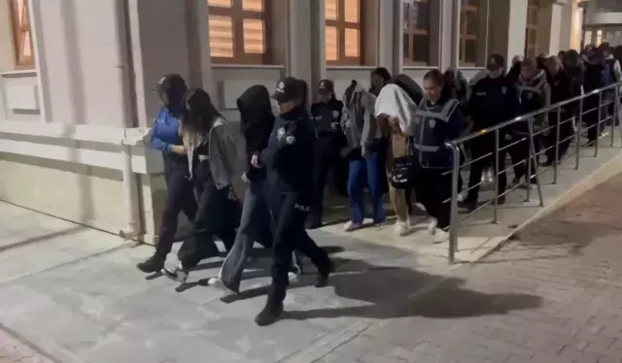 Konya'da fuhuşa büyük operasyon: 21 gözaltı, 74 kadın kurtarıldı