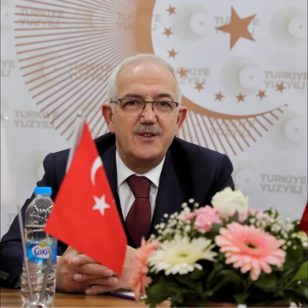 AK Parti eski milletvekili  evinde hayatını kaybetti