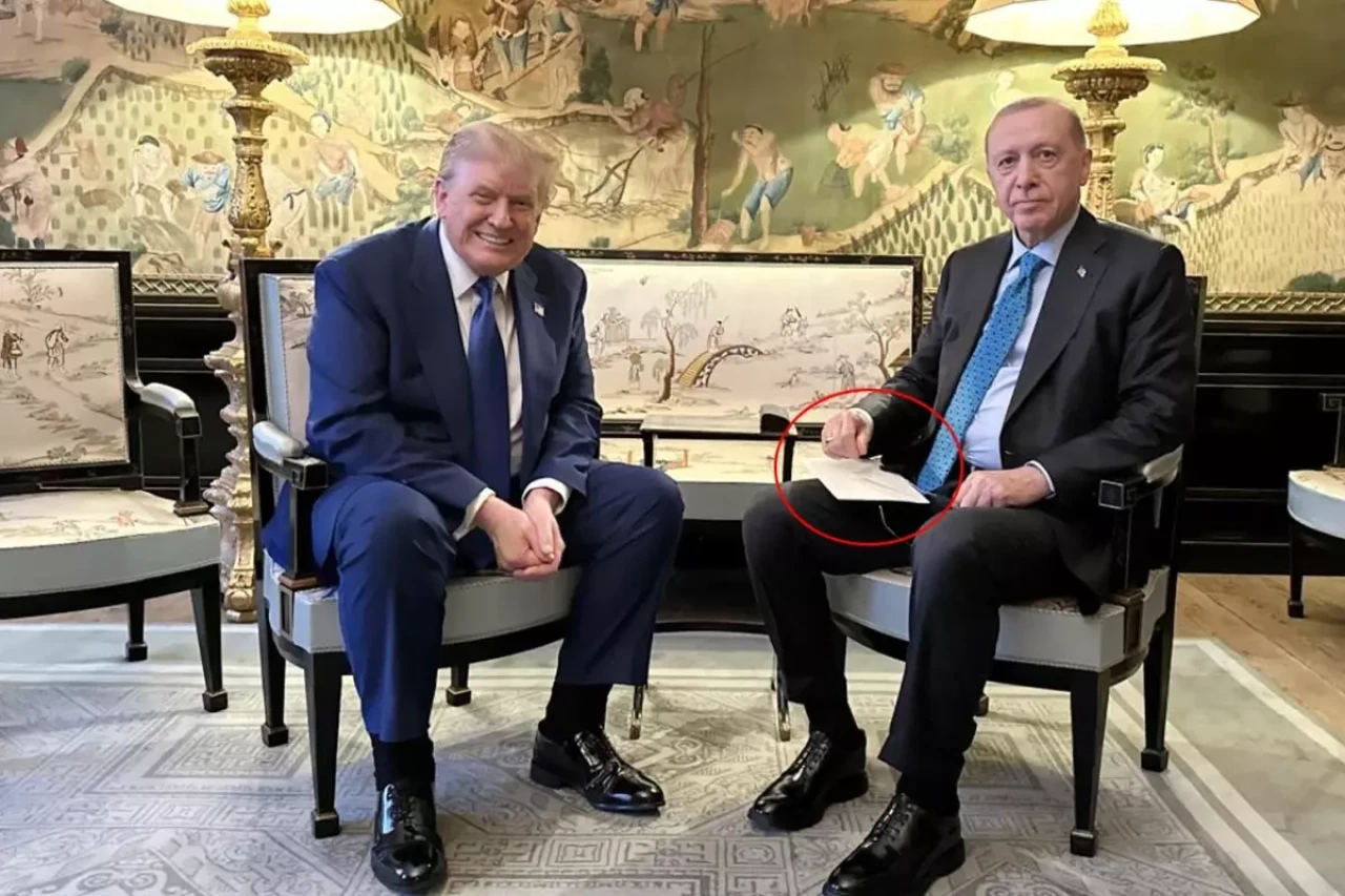 Cumhurbaşkanı Erdoğan'ın elindeki zarfın sırrı çözüldü