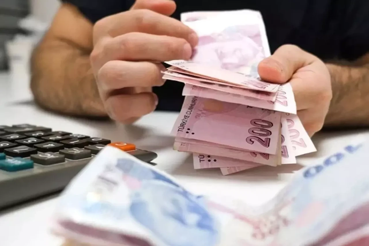 Memur ve emekli temmuzda ne kadar zam alacak? Masada 3 farklı rakam var