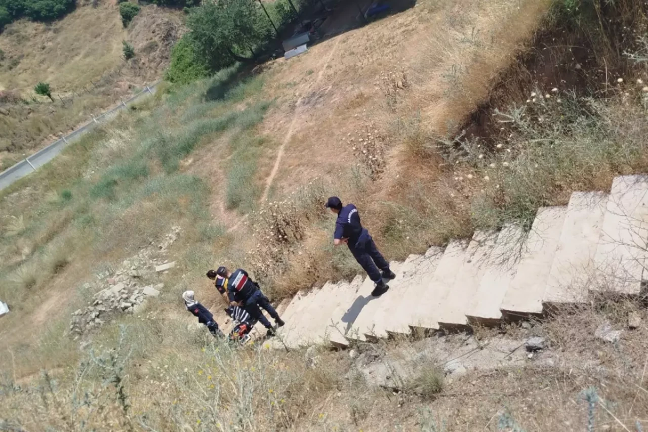 Bisikletle  dereye düşen 12 yaşındaki çocuk hayatını kaybetti