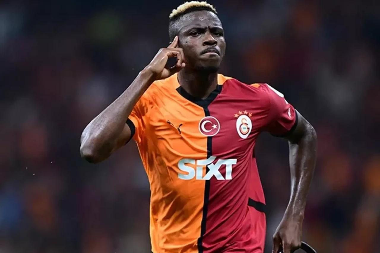 Osimhen 40 milyon euroya evet dedi!