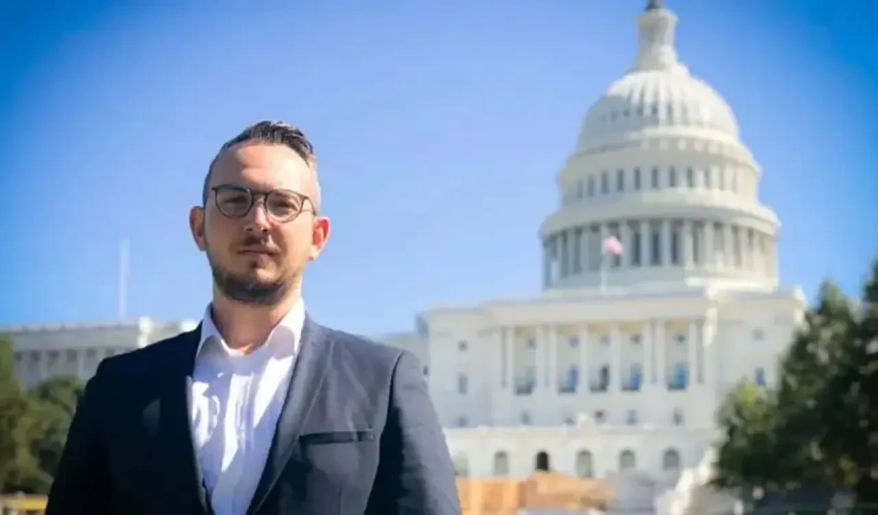 Yunus Paksoy kimdir, nereli, kaç yaşında? Evli mi?