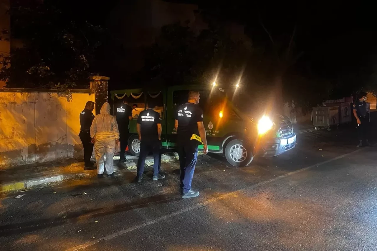 Beylikdüzü'nde metruk villada erkek cesedi bulundu